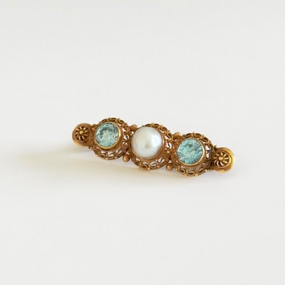 Vintage 14K Yellow Gold Pearl Blue Topaz Three Stone Filigree Bar Brooch Pin - Picture 7 of 9
